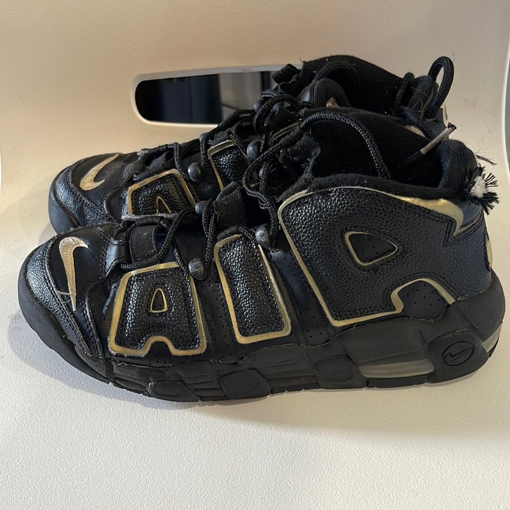 Nike boys youth size 7